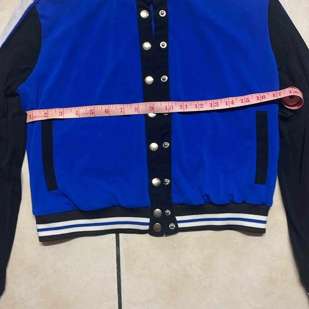 Jacket - Picture 3 of 7